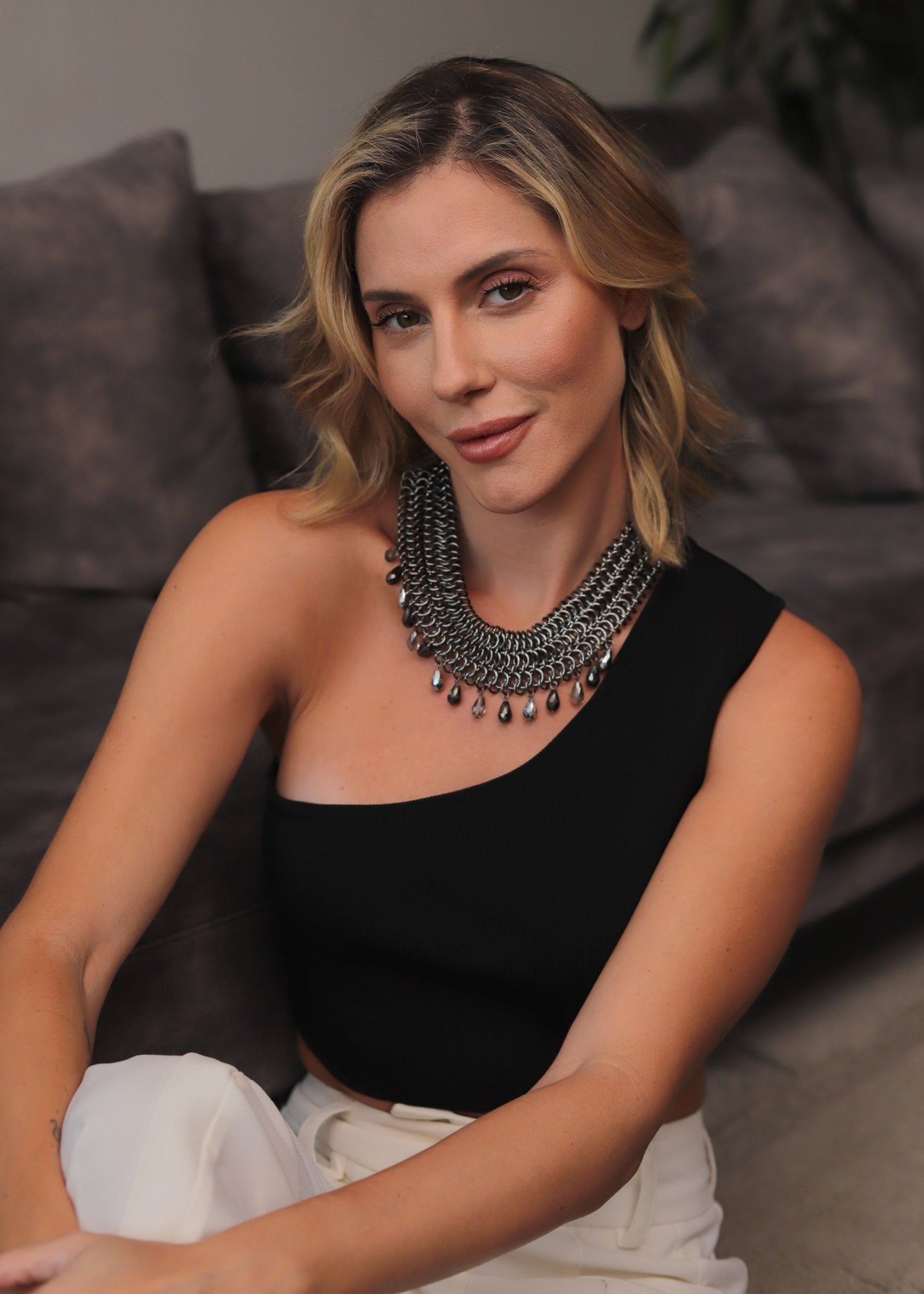 Lace necklace Welcome