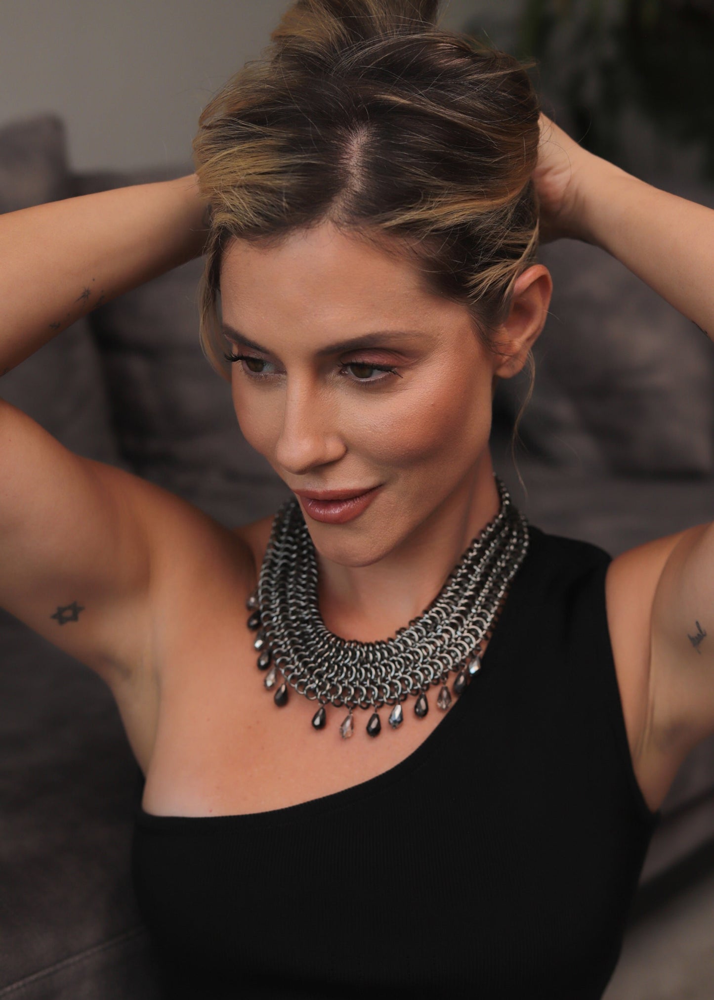 Lace necklace Welcome