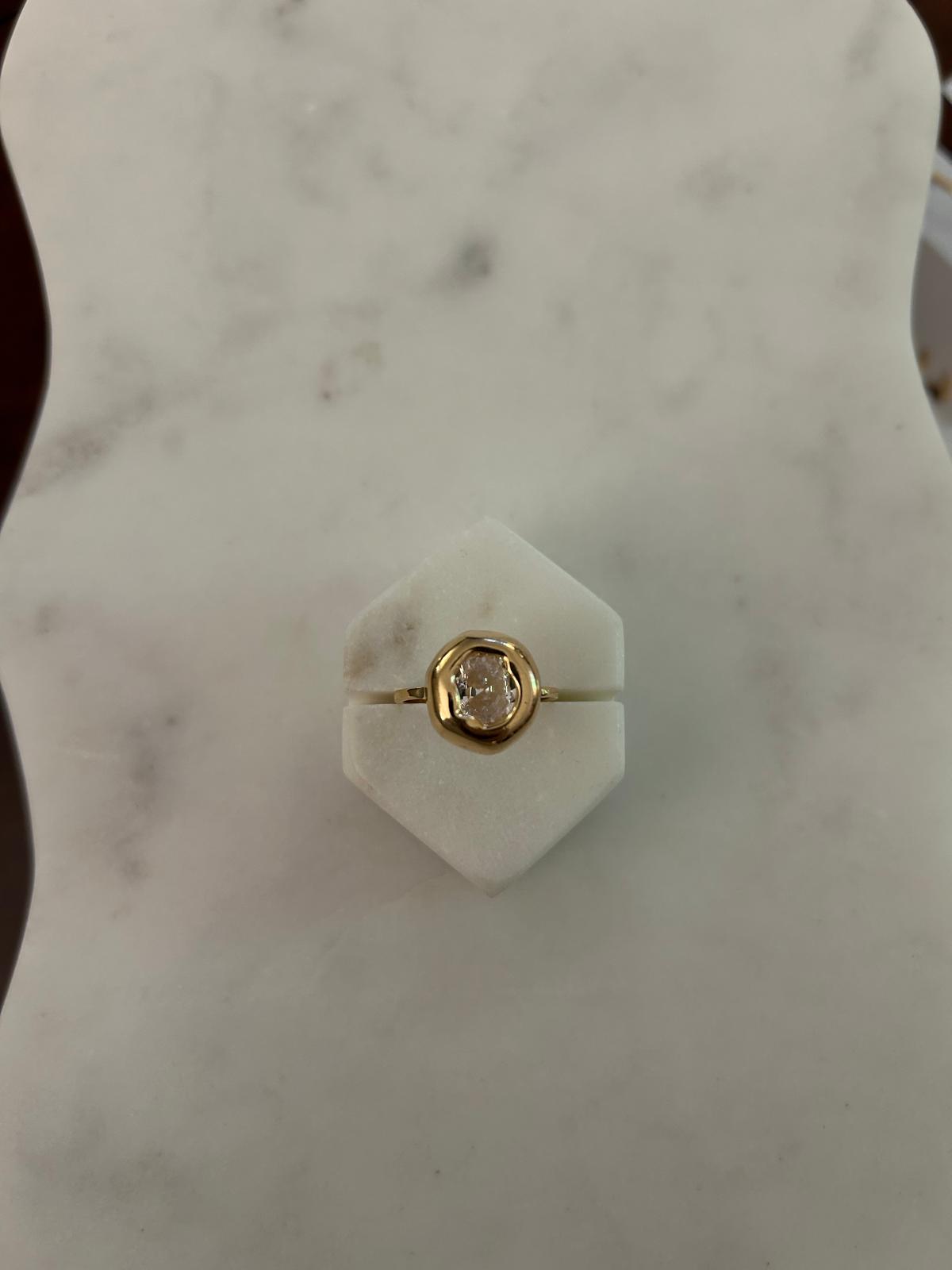 Magic Cocoon ring