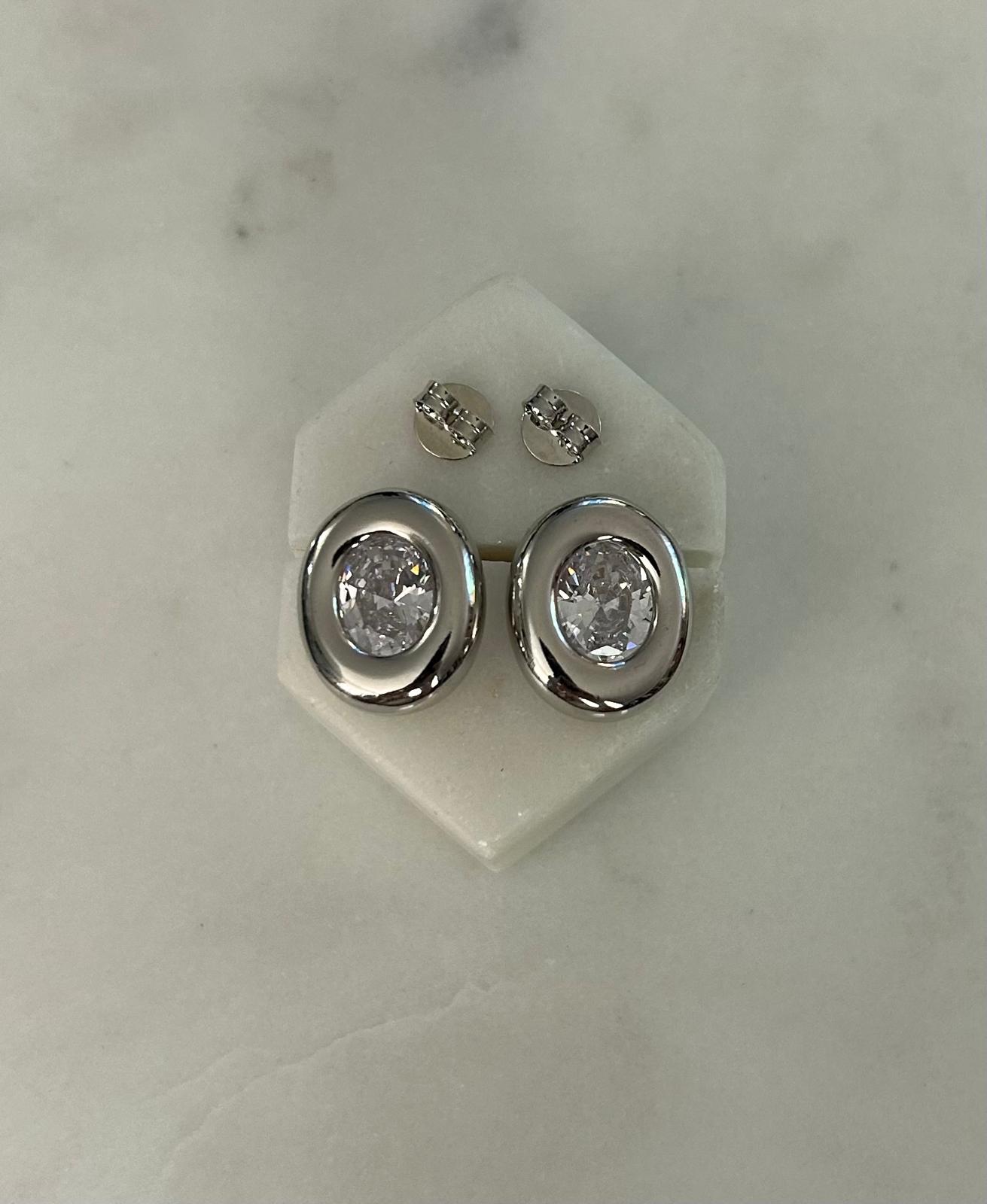 Earring Cocoon