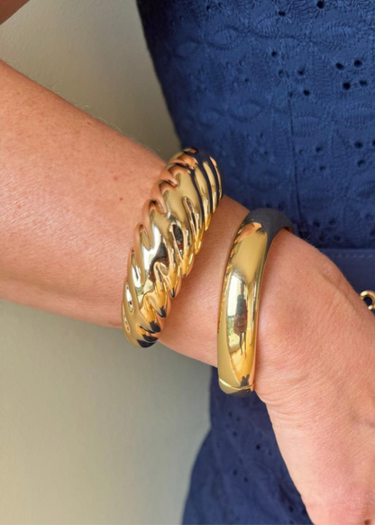 Textured Wave Bracelet
