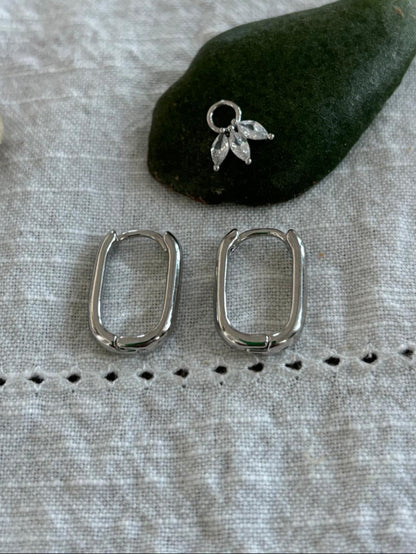 Earrings medium rectangle Welcome hoop